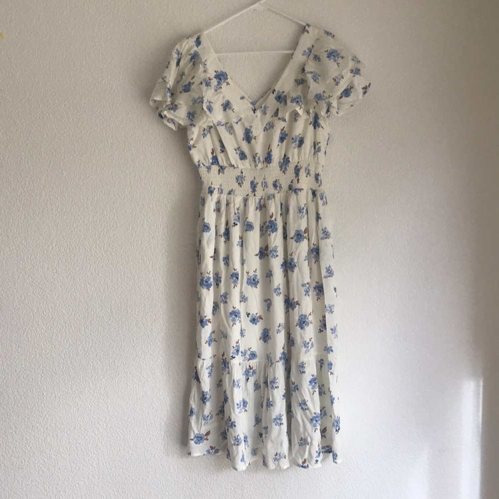 Floral V-Neck Midi Dress in Cream and Blue
